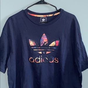 Adidas tee in great condition